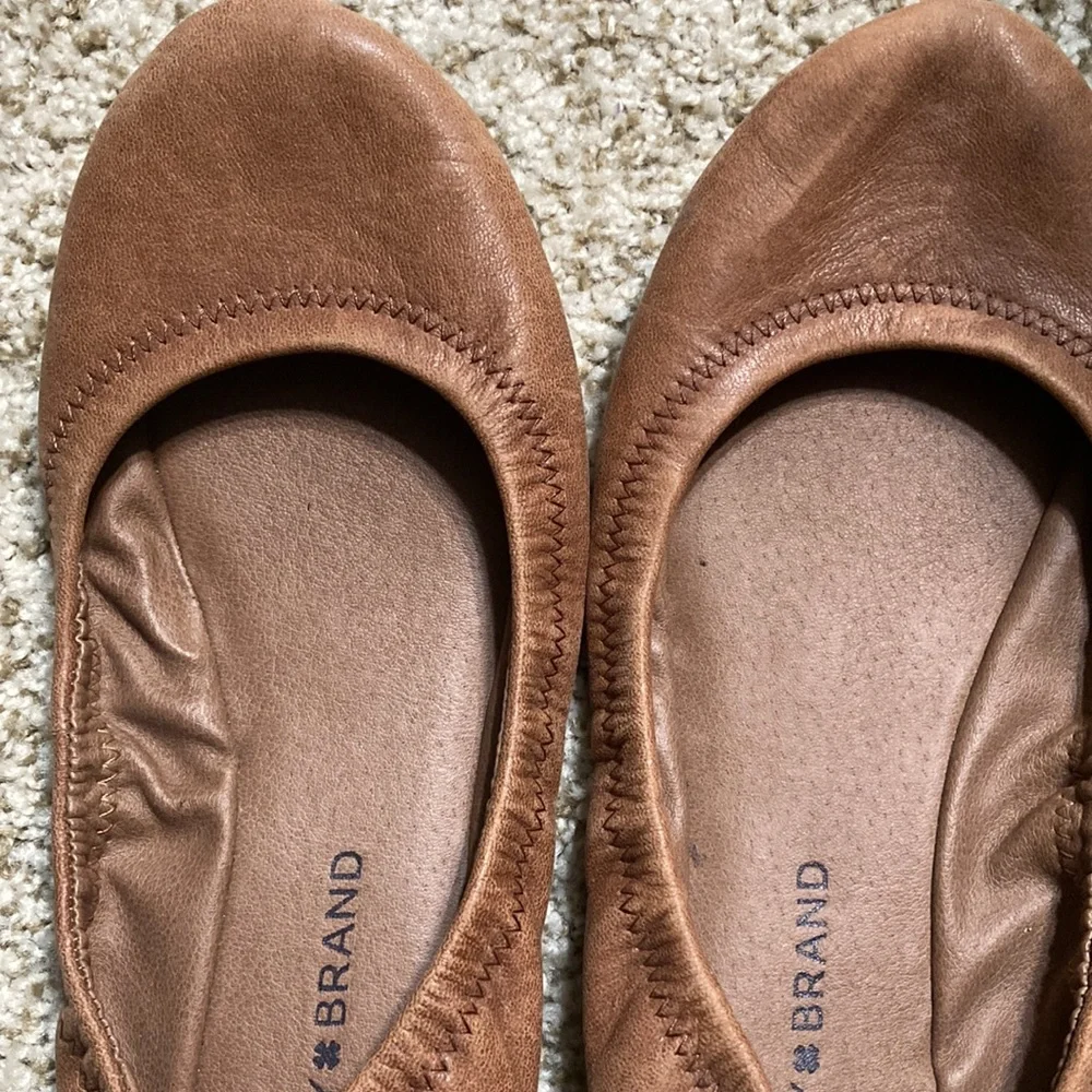 Brown flats - Picture 4 of 5